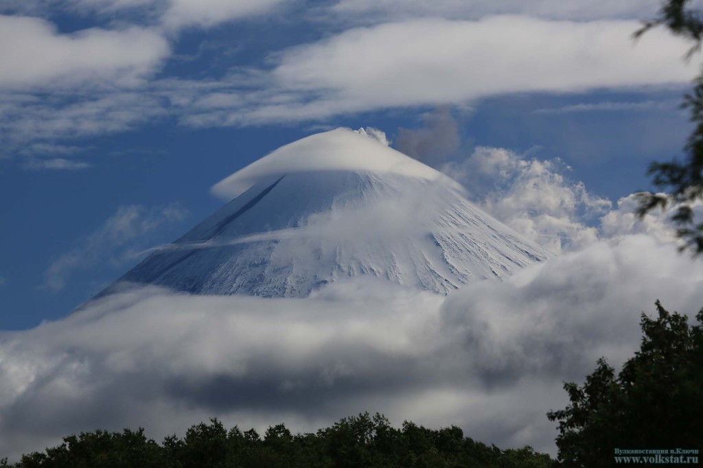 Klyuchevskoy-volcano-eruption-july-2016